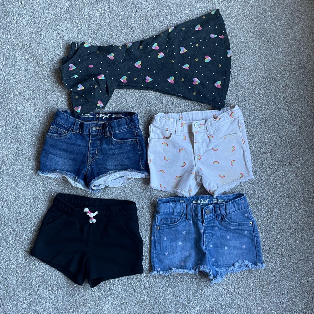 4T girls shorts and dress. 3 jean shorts, 1 knit short, 1 knit dress